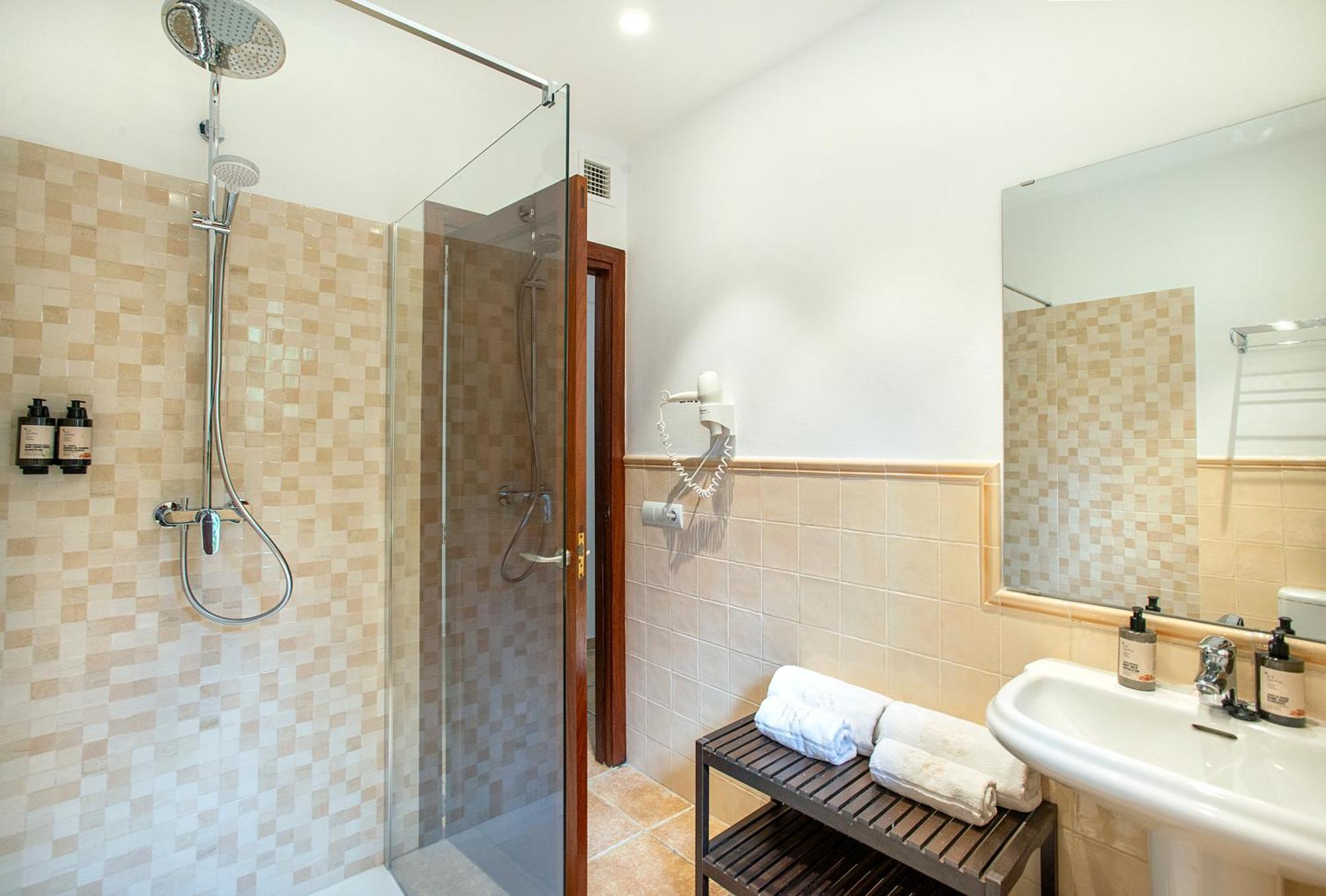 Villa Siquier - Luxury Retreat With Mountain Views